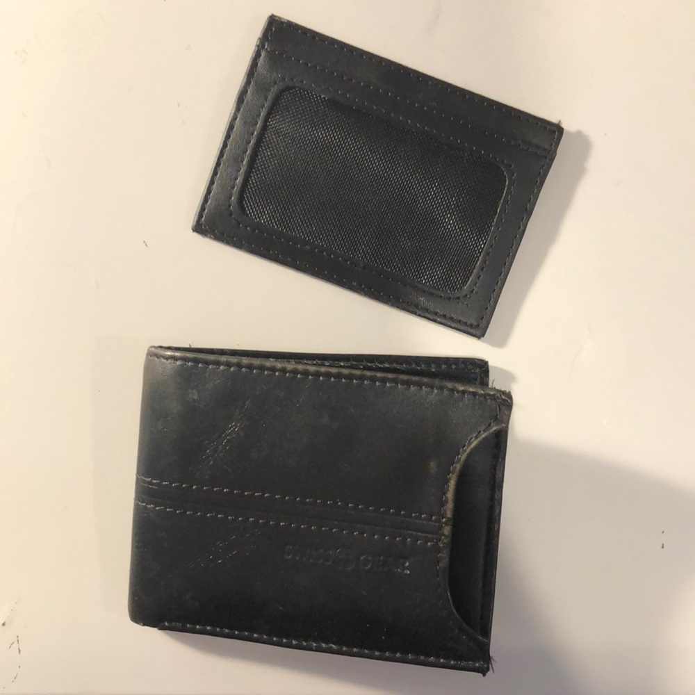 Black Swiss Gear 2-fold wallet